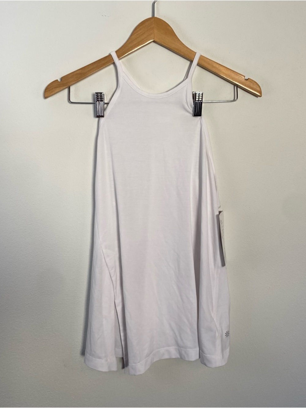 Athleta NWT Essence Explore Tank White Womens Small Outdoor Athletic